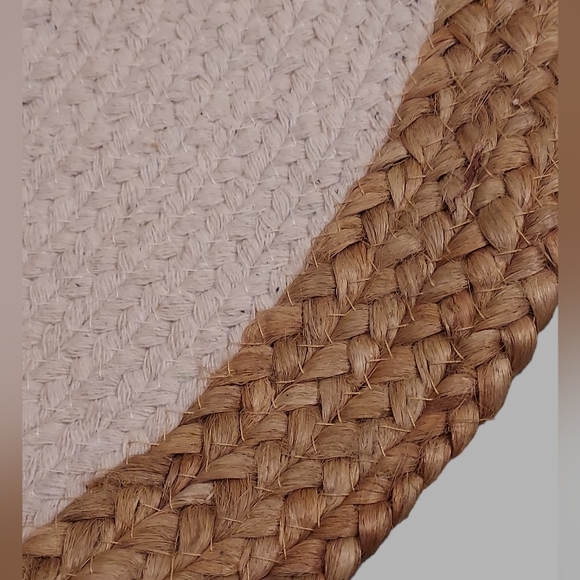 (2l Organic Cotton & Natural Jute Hand-woven Handmade Textured Round Accent Rugs - Picture 5 of 9